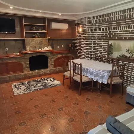 Big Penthouse For 10 Per *